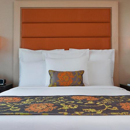 เลคไซด์ ชาเลต์ มุมไบ - แมริออท เอ็กเซกคิวทีฟ อพาร์ตเมนต์ Hotel ภายนอก รูปภาพ