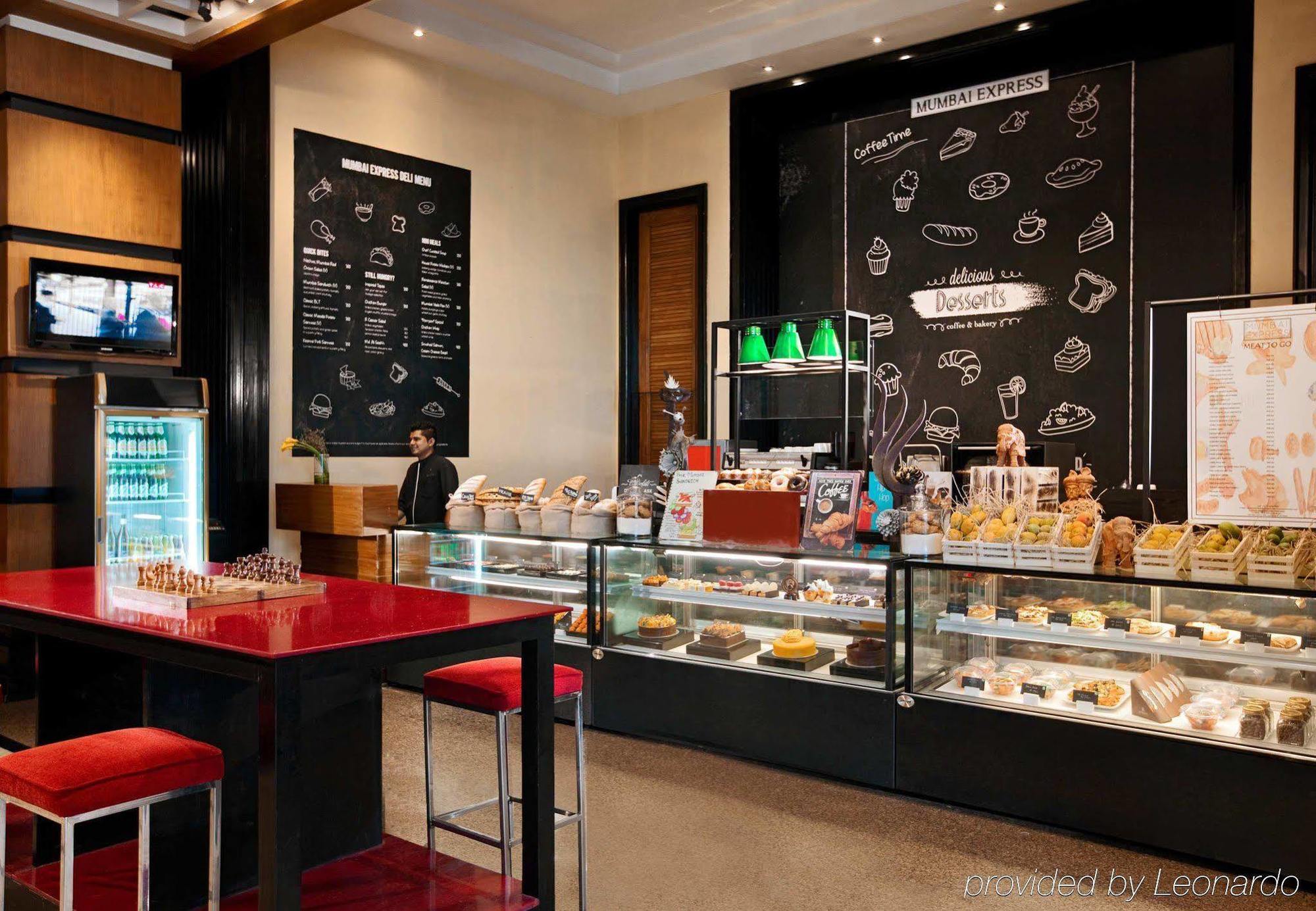 เลคไซด์ ชาเลต์ มุมไบ - แมริออท เอ็กเซกคิวทีฟ อพาร์ตเมนต์ Hotel ภายนอก รูปภาพ